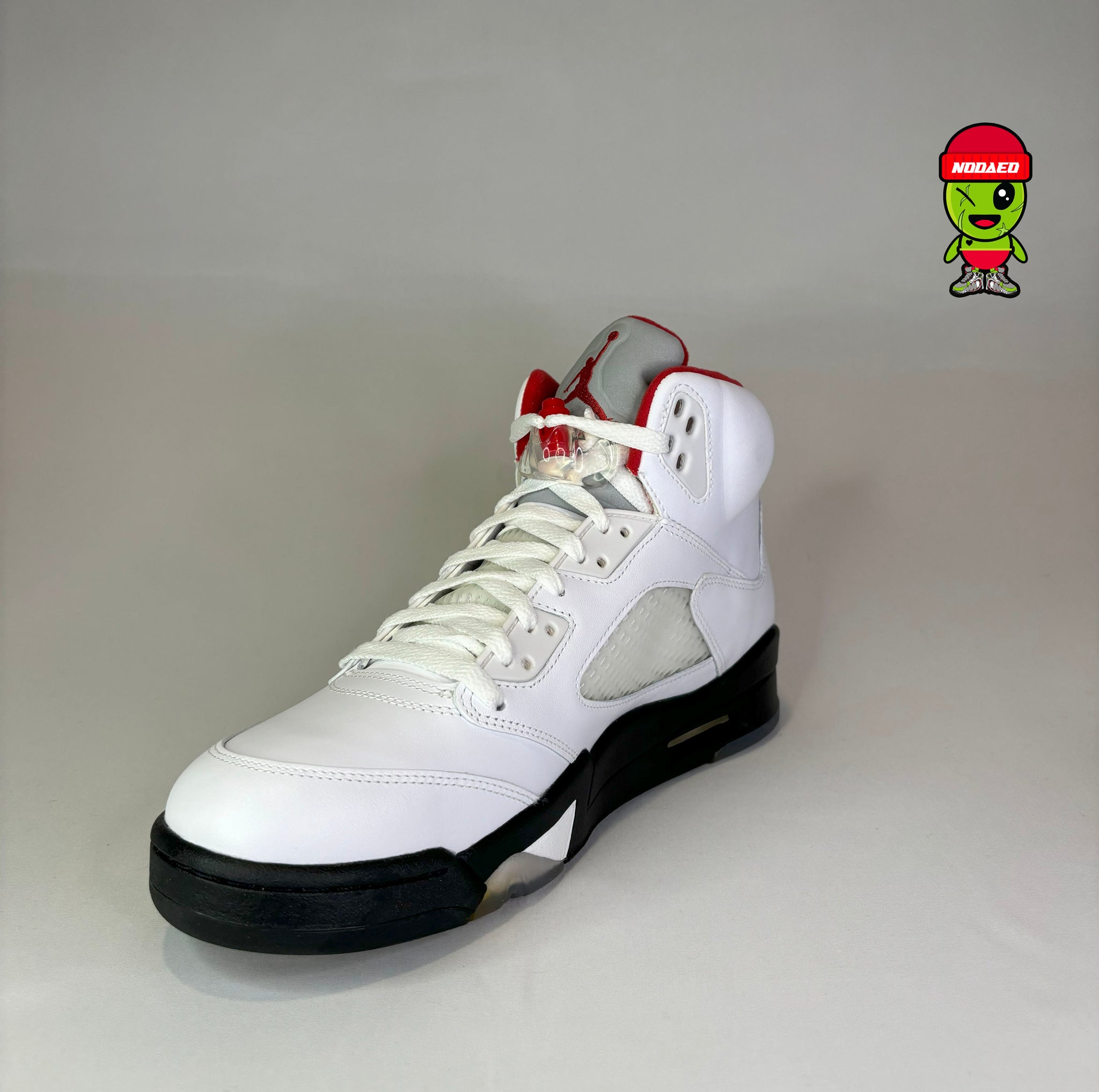 Air Jordan 5 Retro 'Fire Red' 2013 (Discolored Bottom)