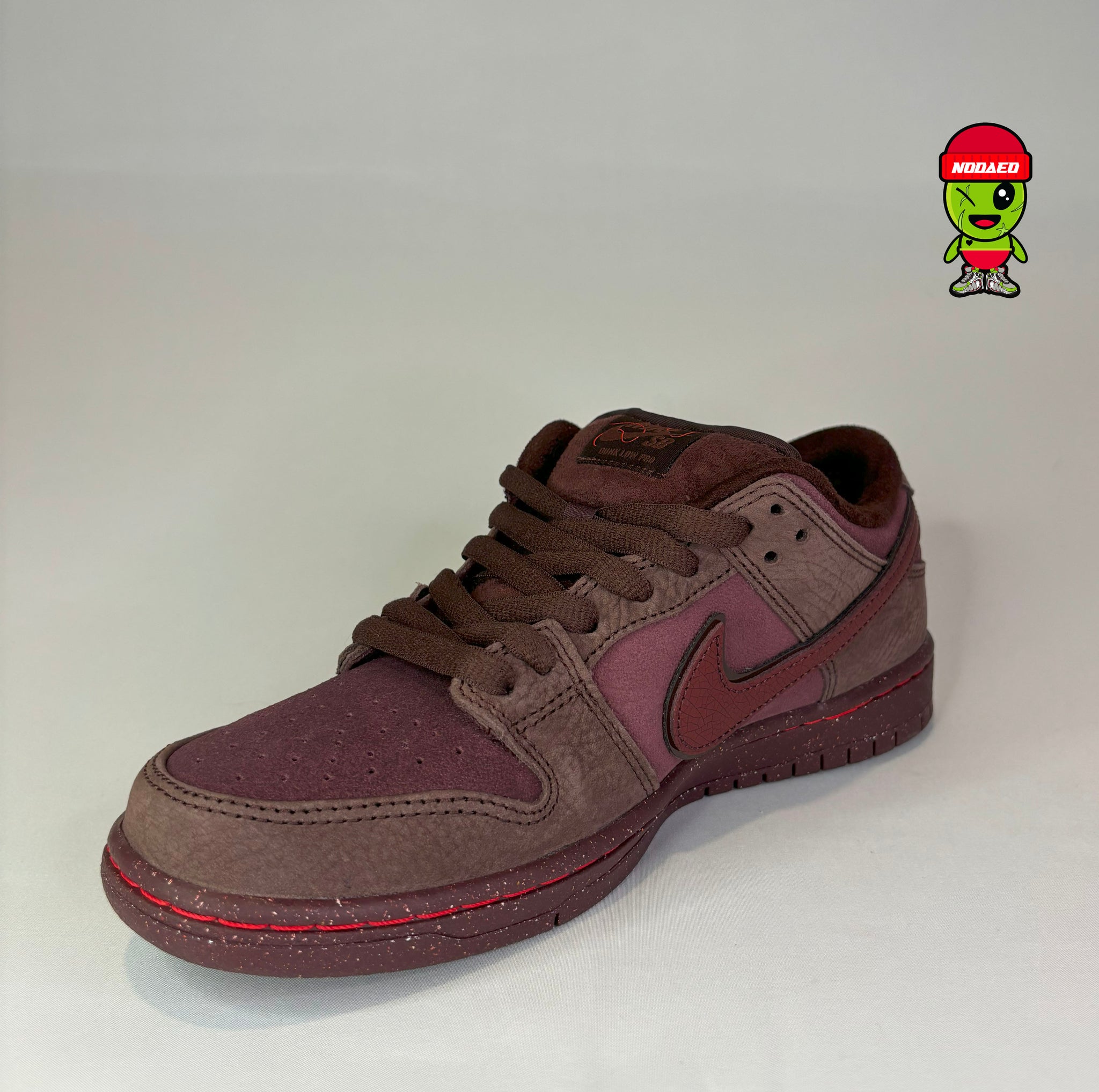 Dunk Low Premium Sb 'City of Love Collection - Burgundy Crush