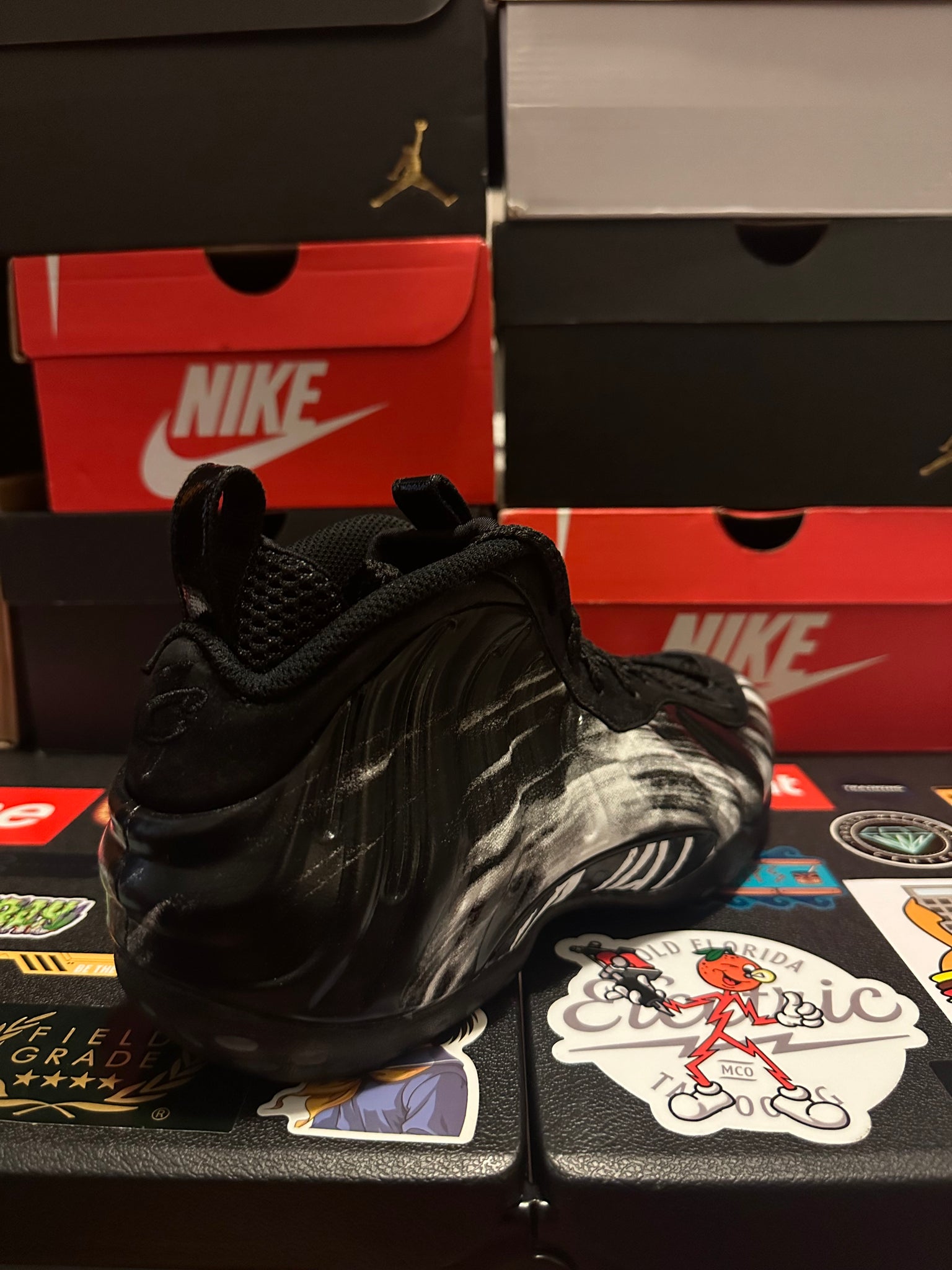 Foamposite Dream a world black