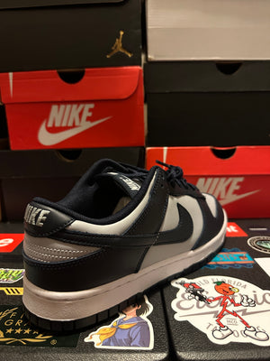 Nike dunk low Georgetown