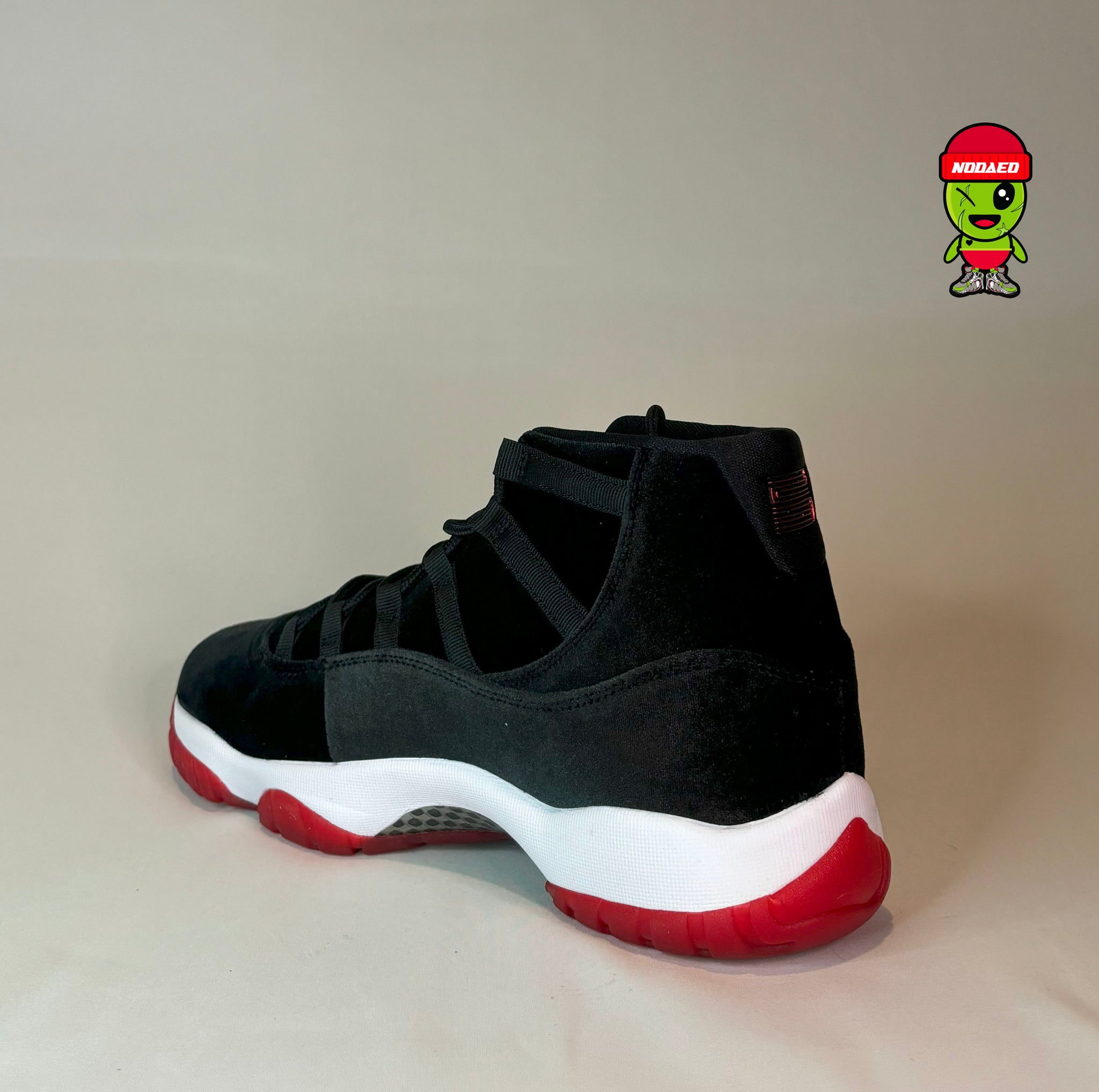 Jordan 11 Women's Retro 'Bred Velvet'