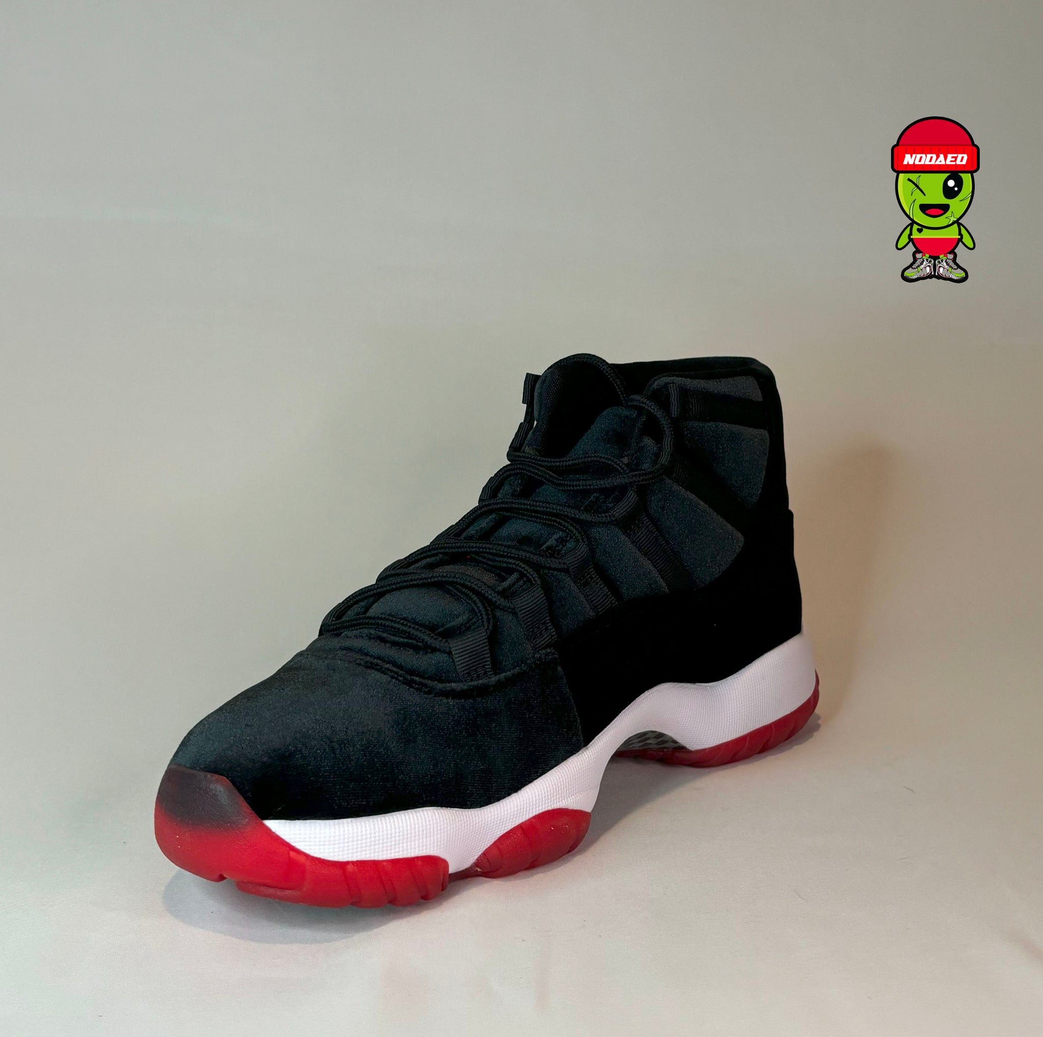 Jordan 11 Women's Retro 'Bred Velvet'